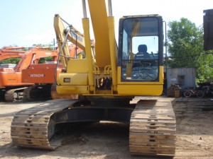 PC200LC-7_ (8).JPG  