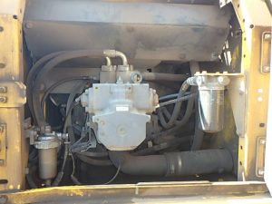 PC220LC-7_  (11).jpg  