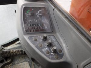 EX135USR_ (13).jpg  